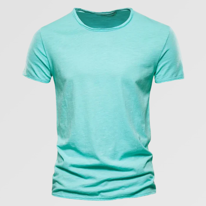 Essential T-shirt in premium cotton.