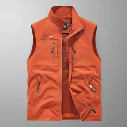Le gilet cargo Tauno avec de multiples poches